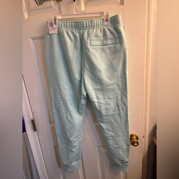 Nike sweatpants - Picture 2 of 3